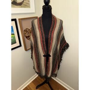 L.I.B. New York Woven Poncho Earthtones Fringe Horn Fastener One Size
